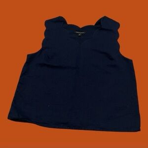 Banana Republic navy tank top with scalloped edges size women’s M